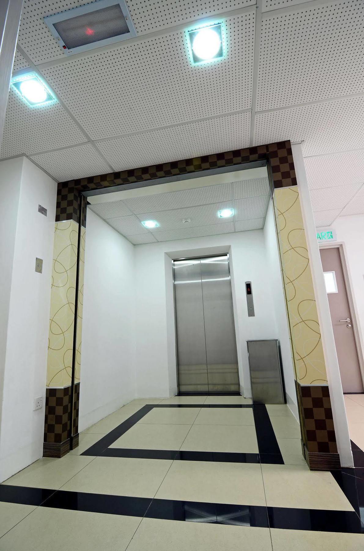 Hotel Avenue Kuantan Esterno foto