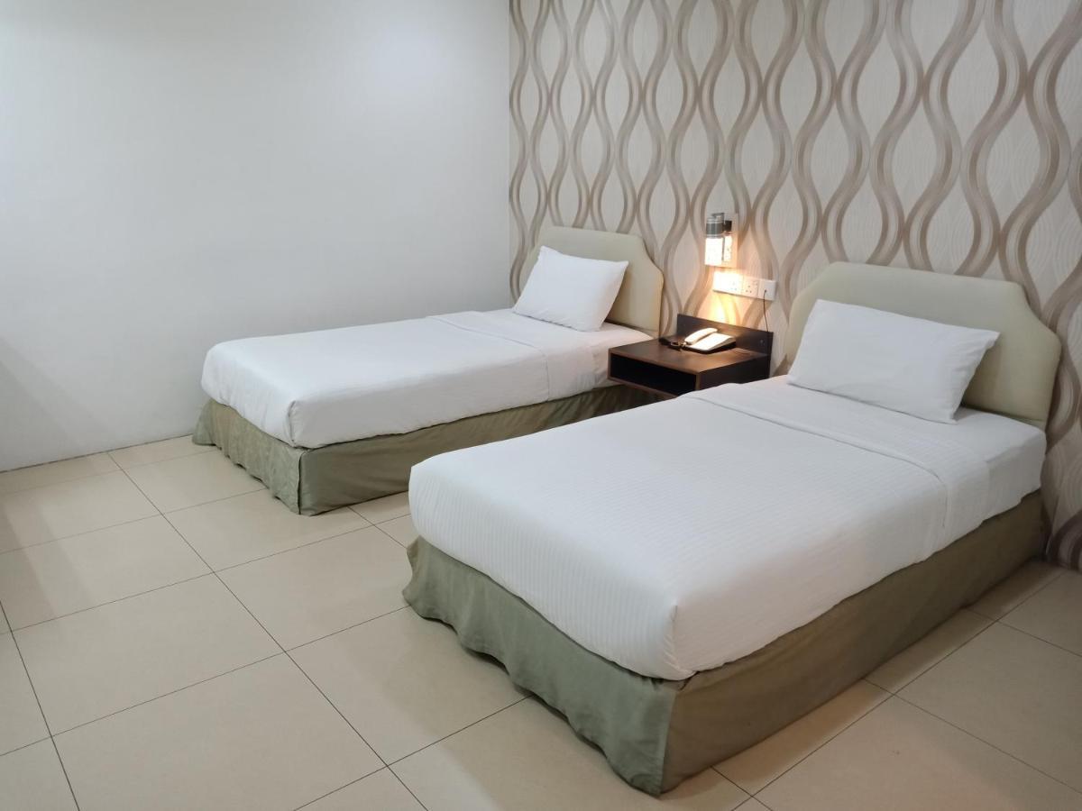 Hotel Avenue Kuantan Esterno foto