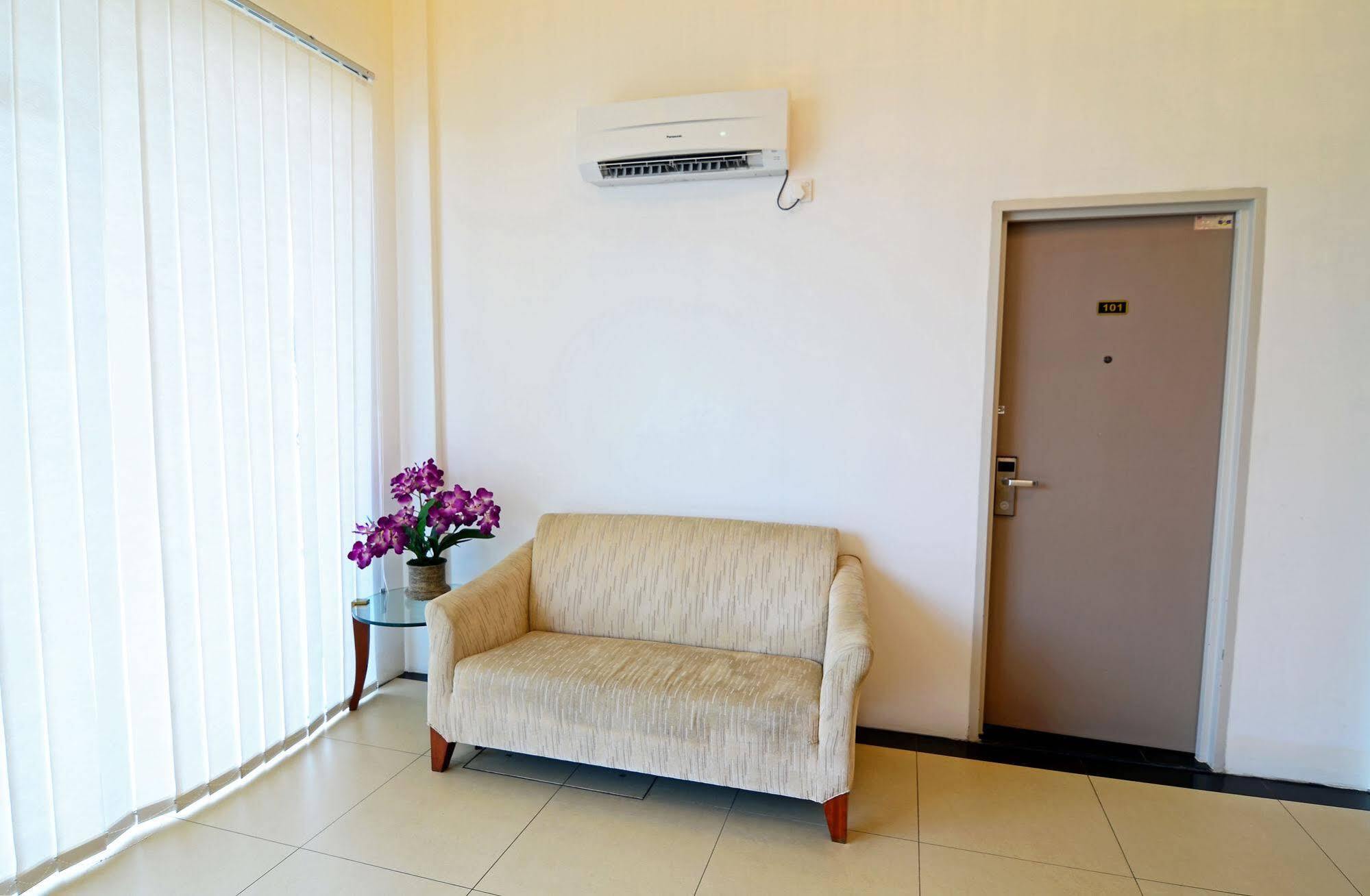 Hotel Avenue Kuantan Esterno foto