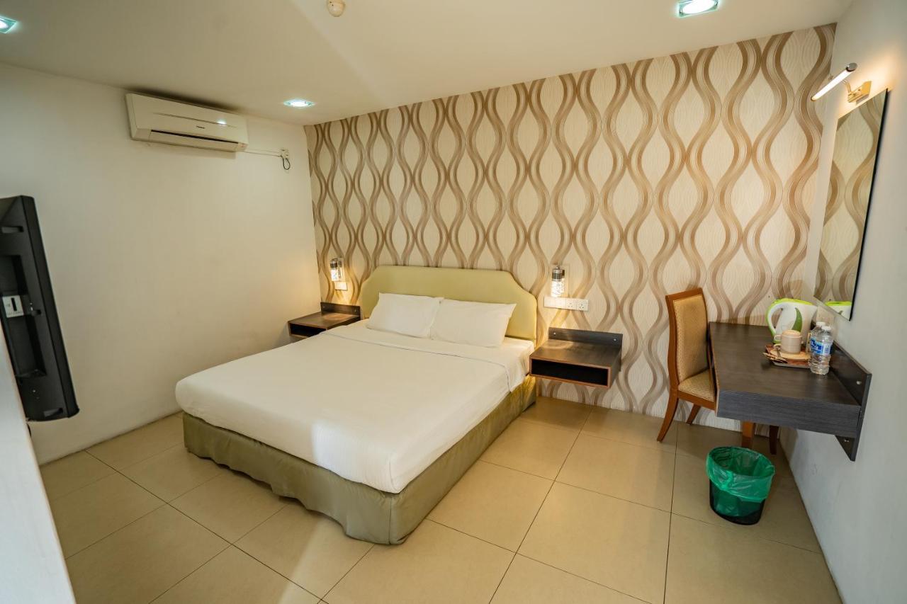 Hotel Avenue Kuantan Esterno foto